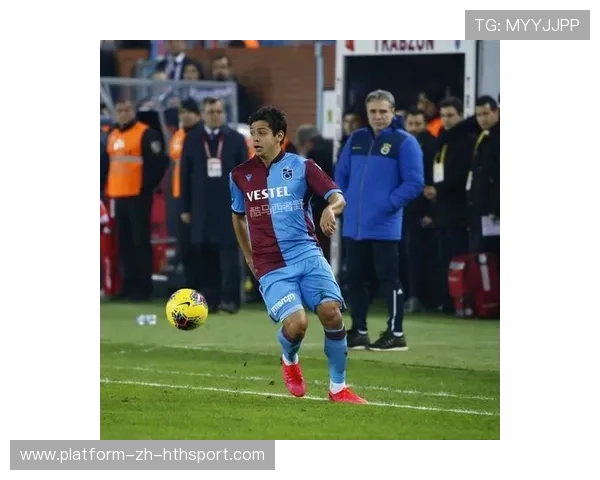 瓦伦西亚引援新风向：战术契合优于身价，开启俱乐部全新战略布局